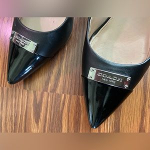 Coach Pumps